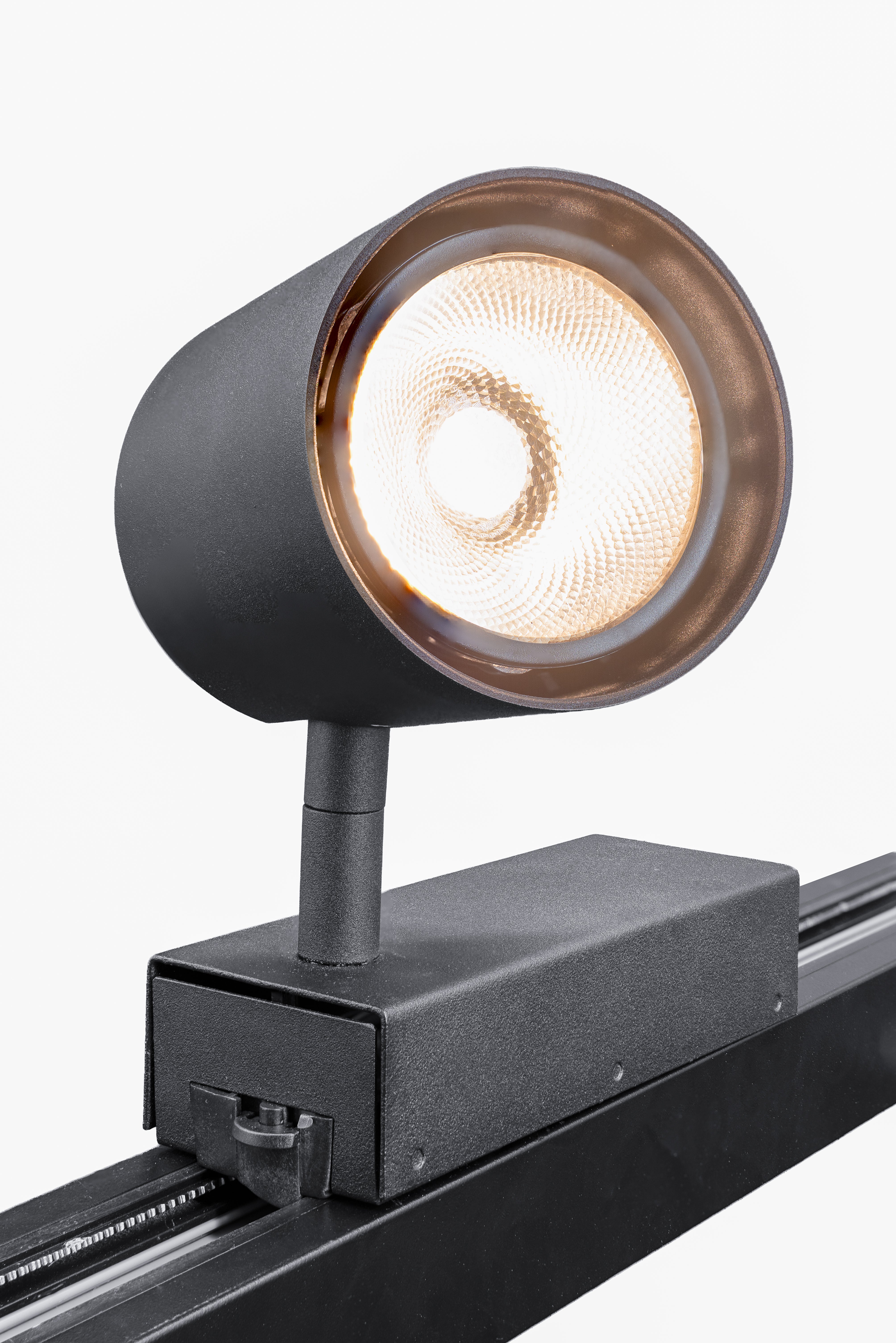 ARIEL LED SPOT LIGHT